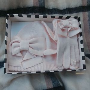 Brand New Never Worn Kate Spade gloves/hat